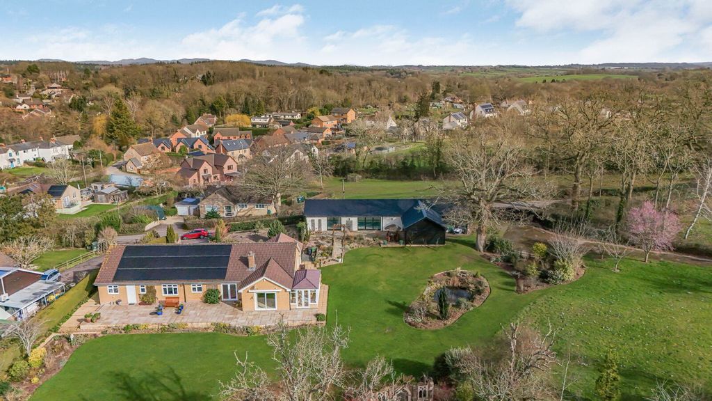 Property photo 2 of 32 Picture No. 88