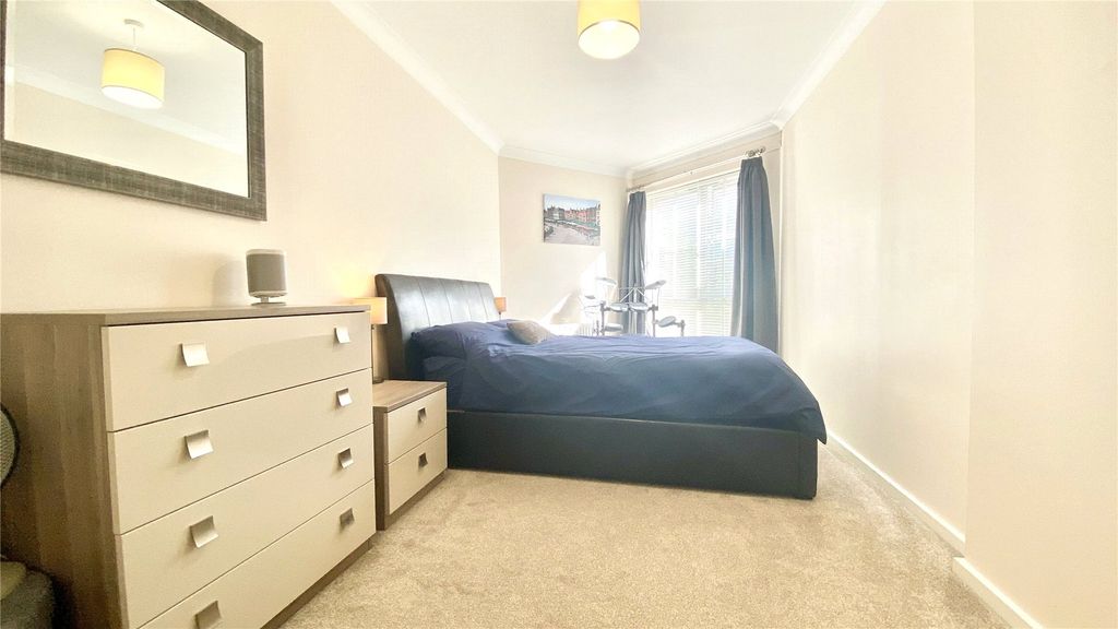 Property photo 3 of 8 Bedroom