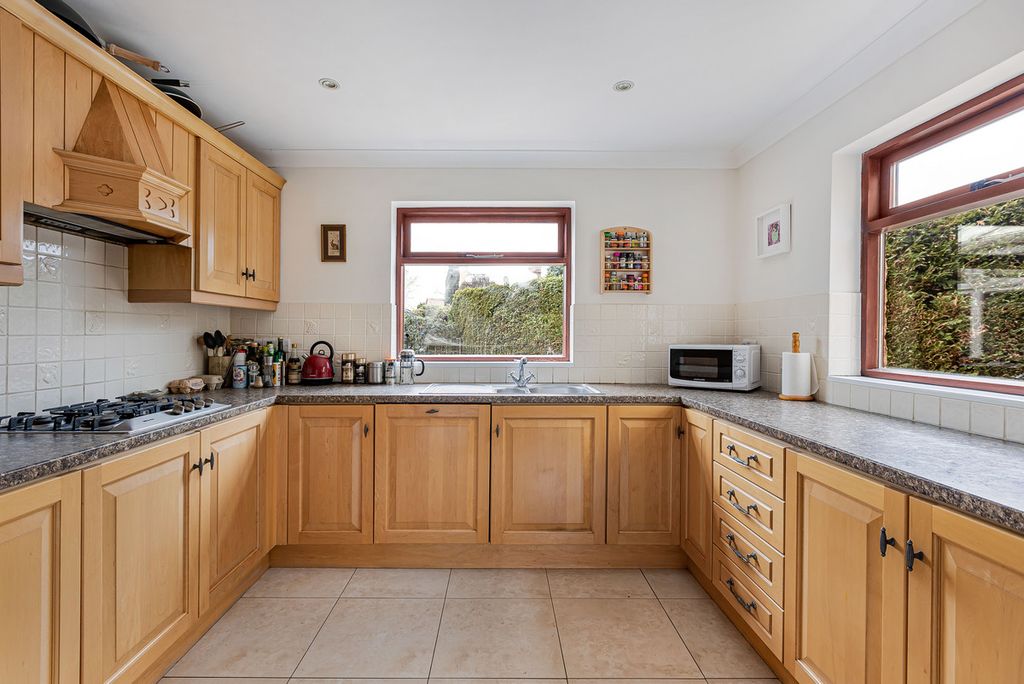 Additional image 6 of 5 bed detached house for saleEynsham Road, Botley OX2