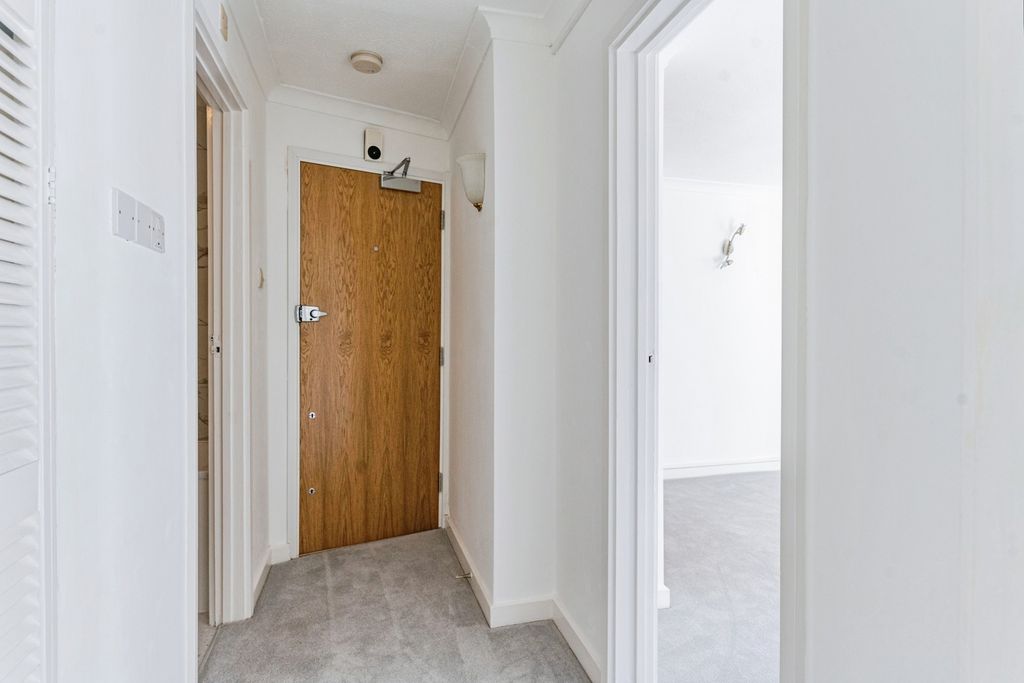 Property photo 3 of 14 Pbox-Img.Jpg