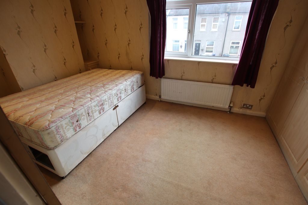 Property photo 3 of 7 Img 1018