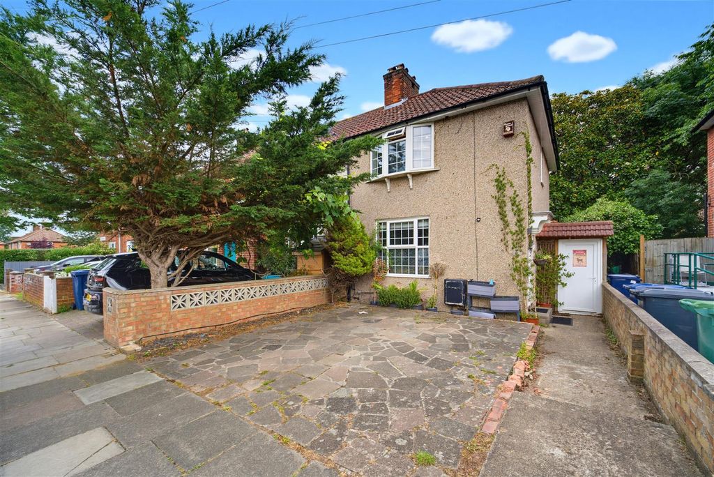 Property photo 1 of 15 11 Greatdown Road.Jpg