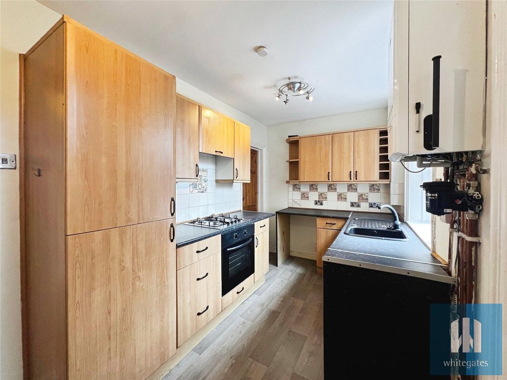 Property photo 3 of 16 Picture No. 06
