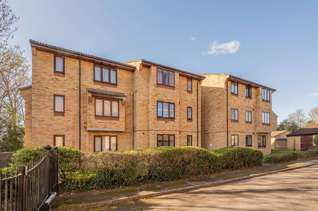 Property photo 1 of 10