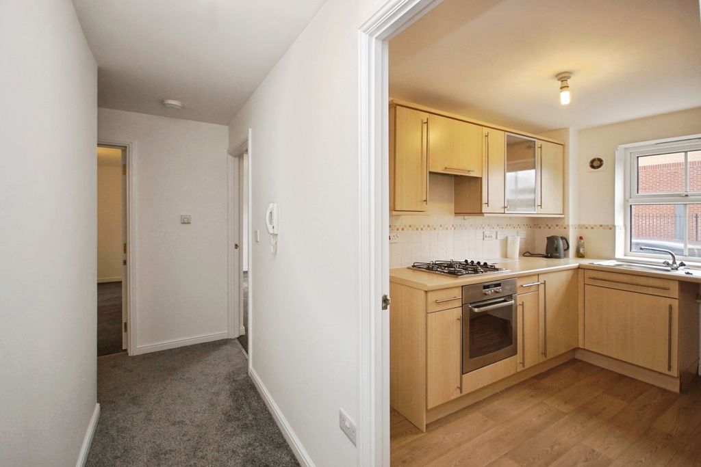 Property photo 3 of 15 Photo