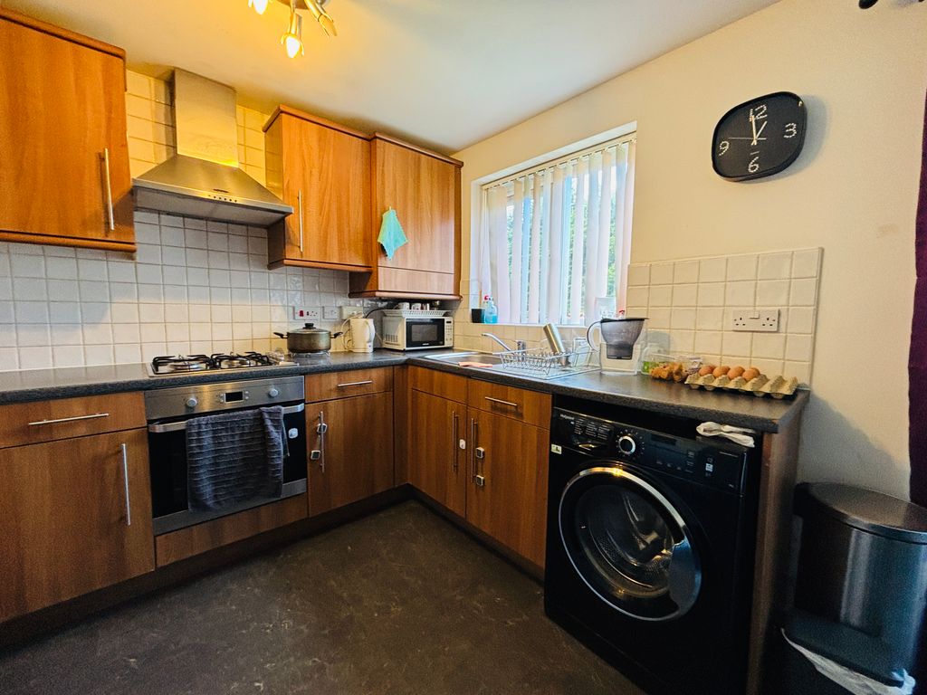 Property photo 3 of 11 Gallery