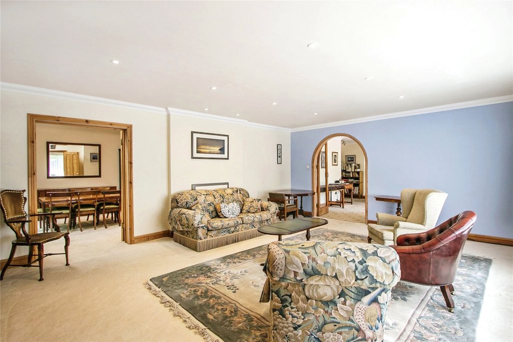 Property photo 3 of 50 Picture No. 20