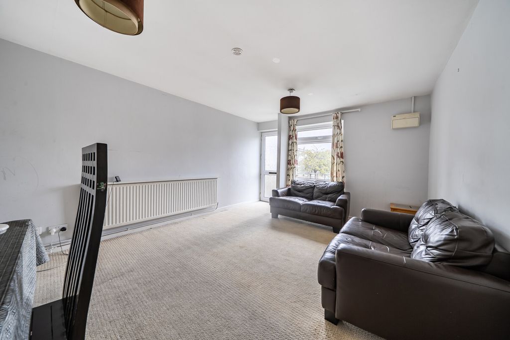 Property photo 3 of 16 Reception Room