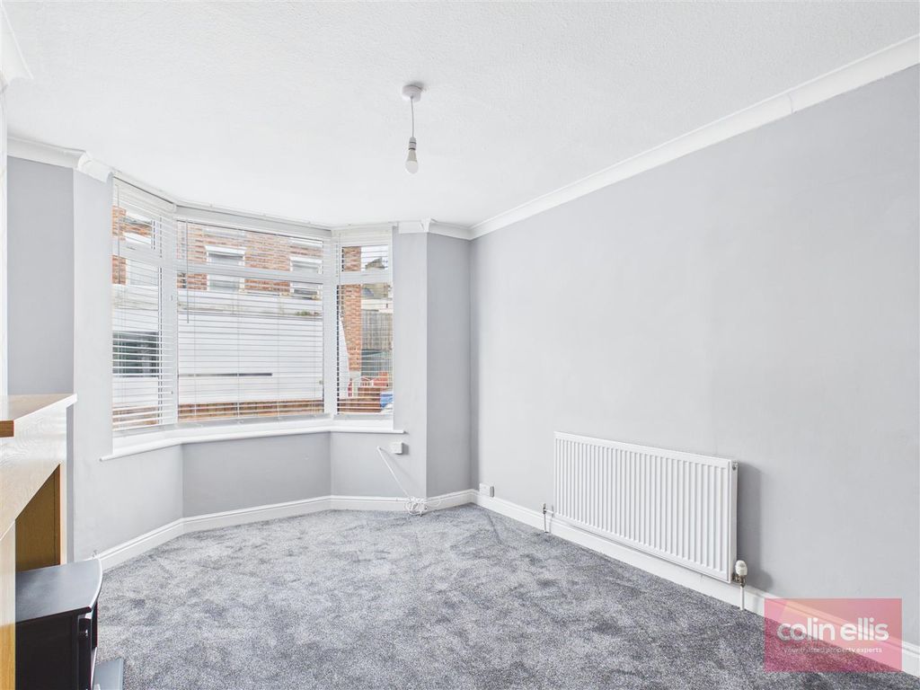 Property photo 3 of 17 Cam05075G0-Pr0308-Still011.Jpg