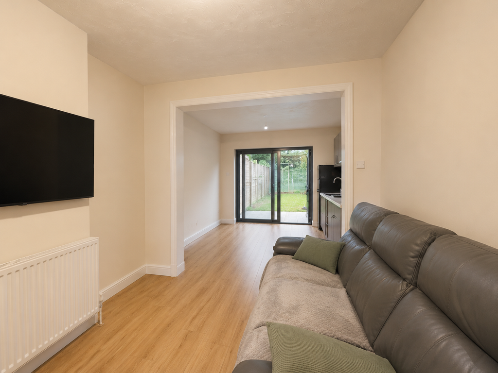 Property photo 1 of 5