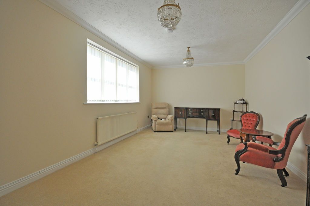 Property photo 3 of 10 Photo 3