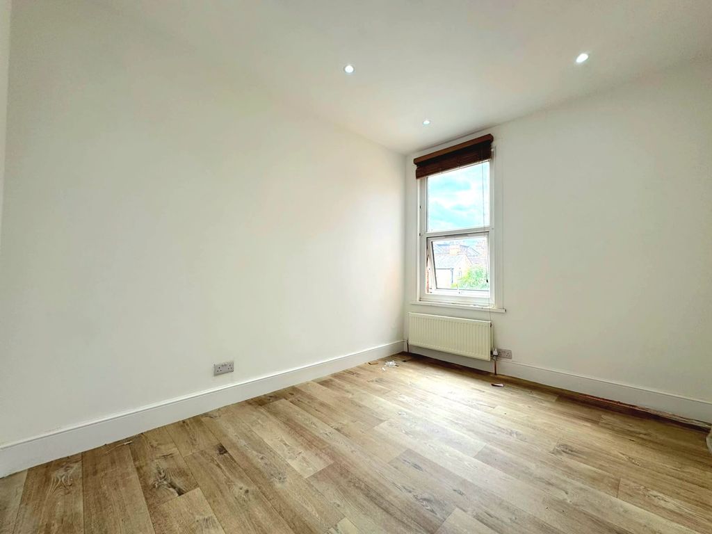 Property photo 3 of 5 2
