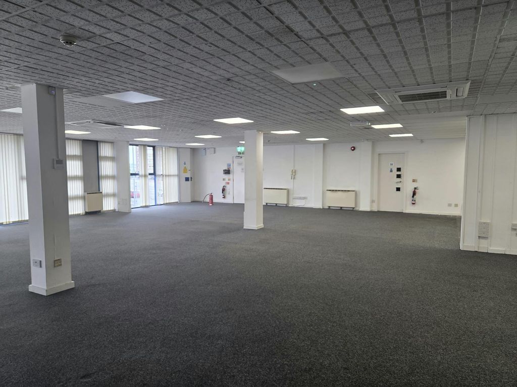 Property photo 3 of 13 20250731_142838.Jpg