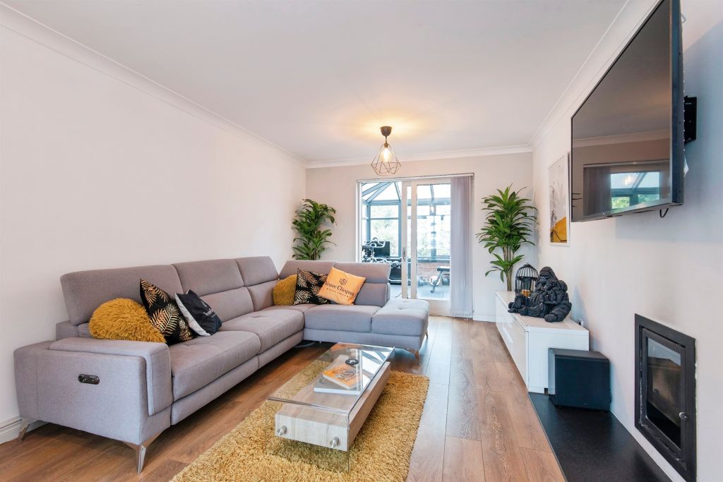 Property photo 3 of 16