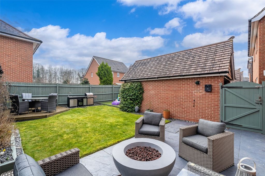 Property photo 2 of 36 Picture No. 04