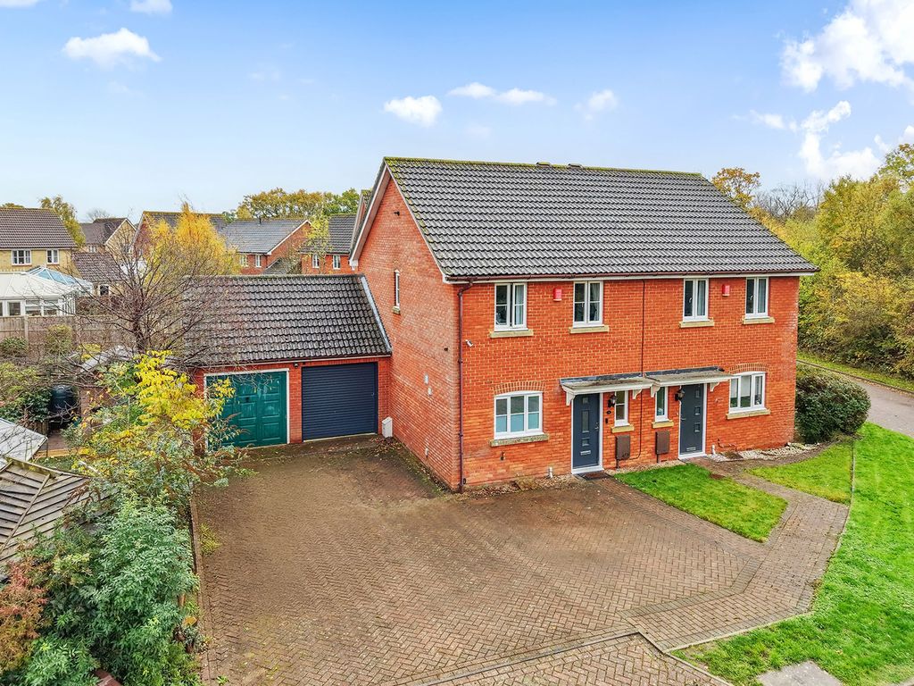 Property photo 1 of 27