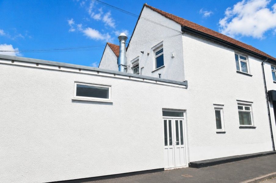 Property photo 1 of 4