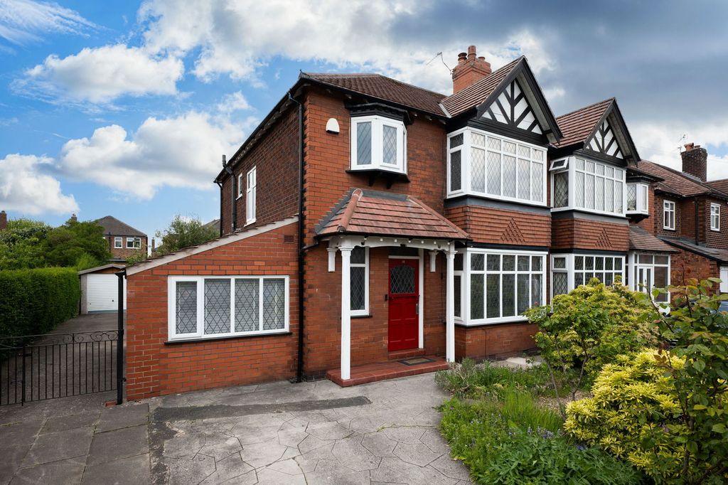 Property photo 2 of 24