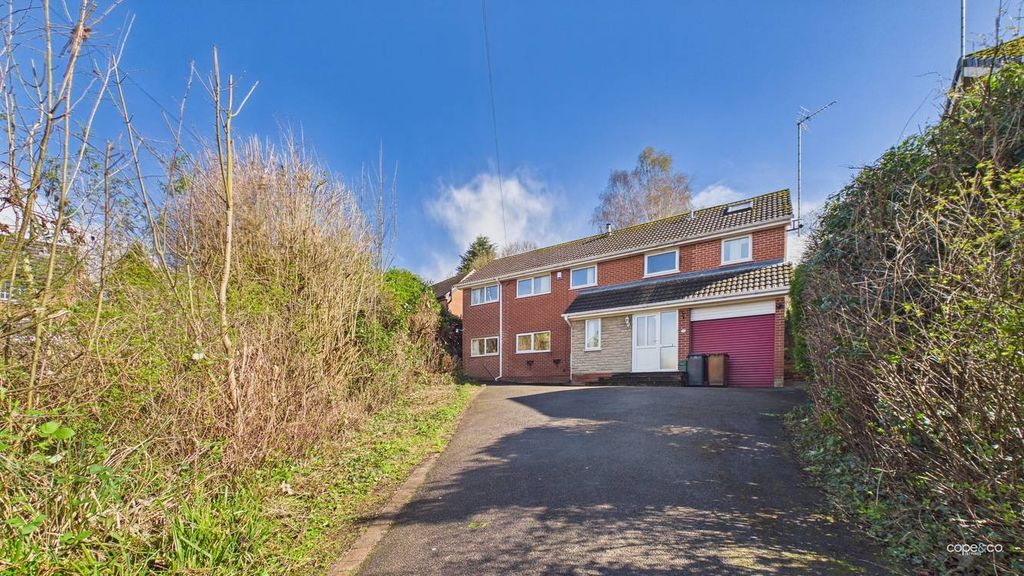 Property photo 1 of 14 5045452