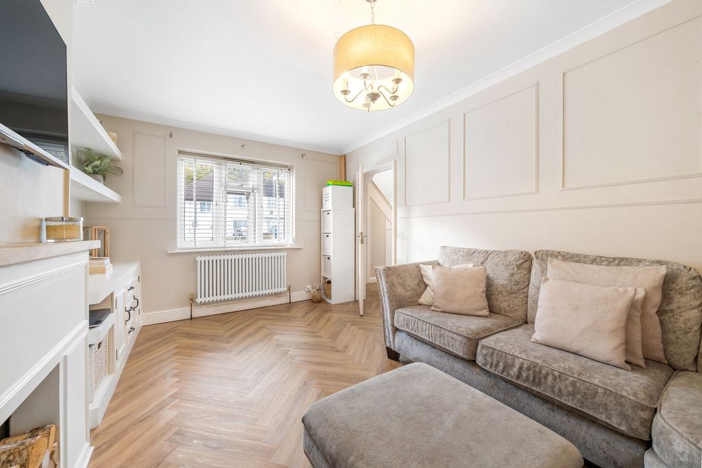 Property photo 3 of 15