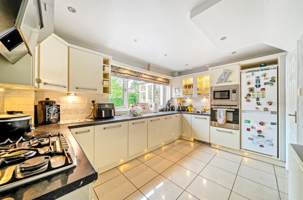 Property photo 2 of 25 1464497-14-6A0Dd03655632