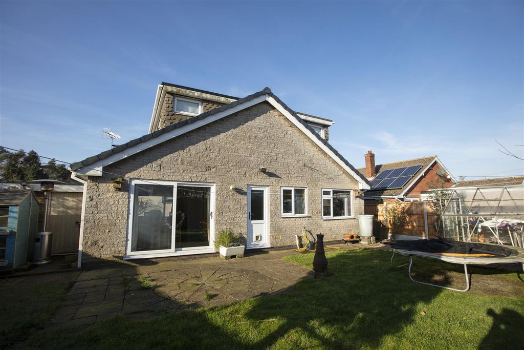 Property photo 1 of 24 Kirkdale_Extrear_01.Jpg