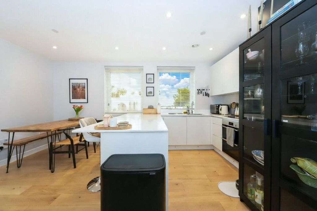 Property photo 2 of 12 Kitchen