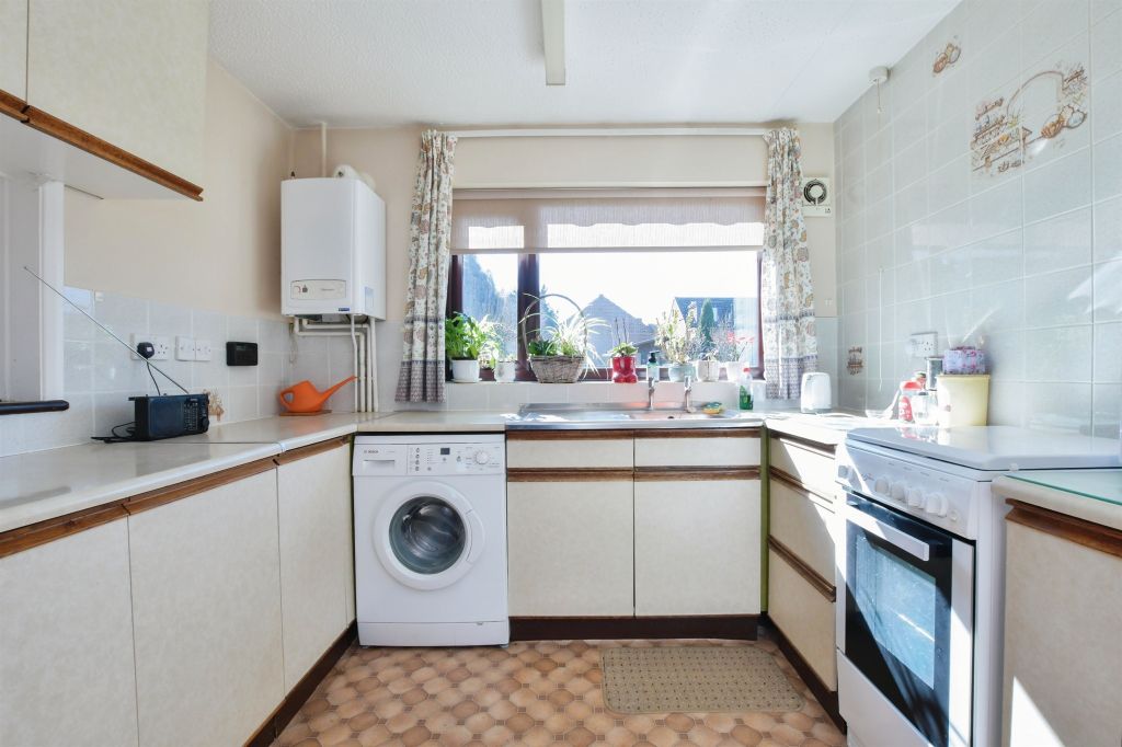 Property photo 3 of 23