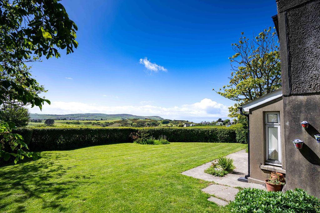 Property photo 2 of 57 Photo 59