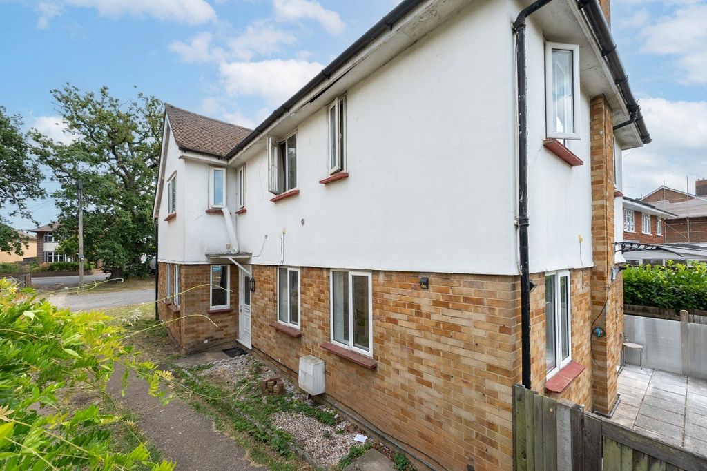 Property photo 2 of 12 Picture No. 17