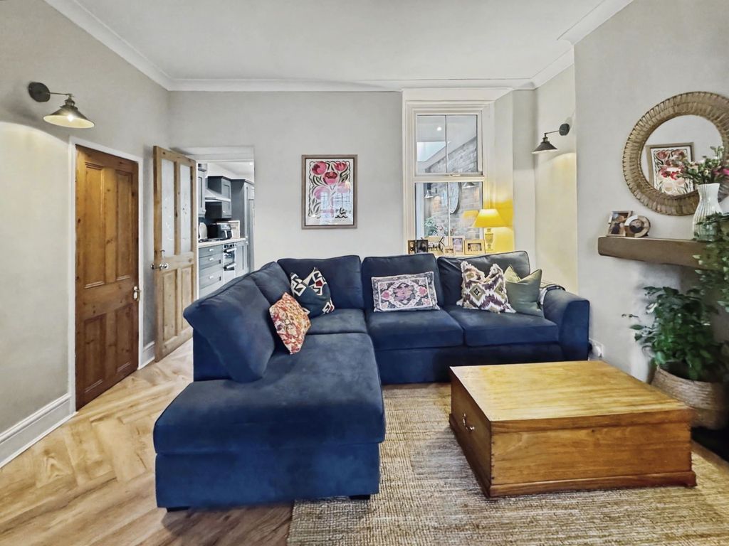 Property photo 3 of 24