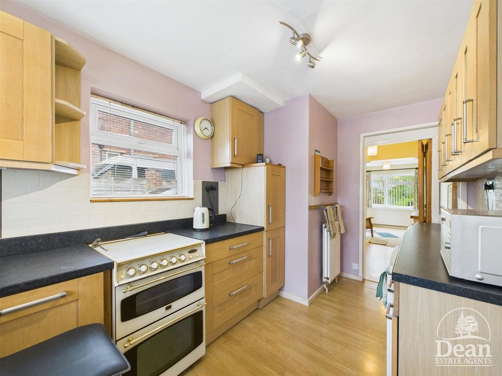 Property photo 2 of 30