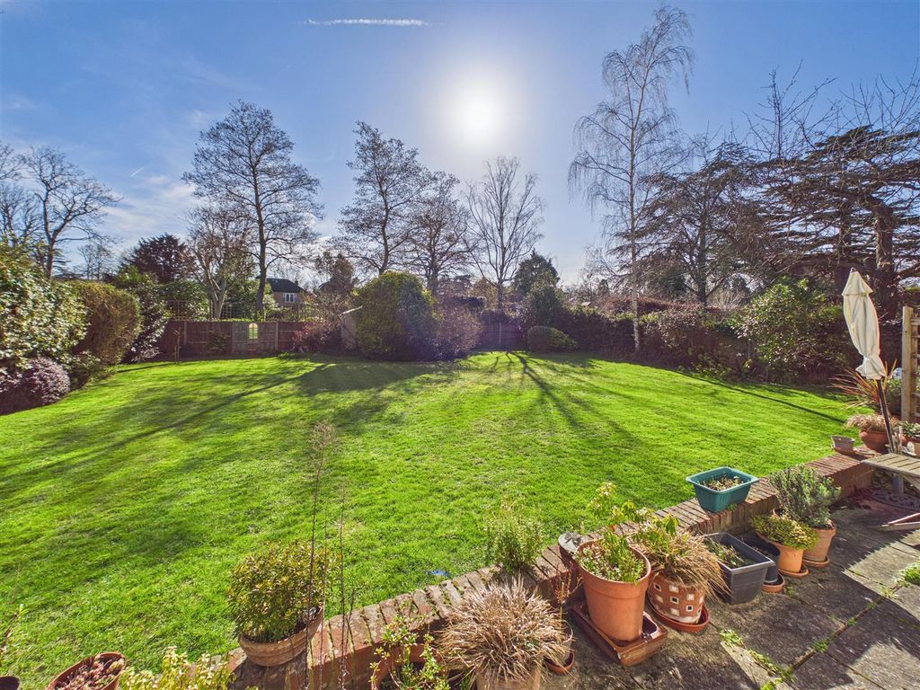 Additional image 13 of 2 bed flat for saleBeauchamp Road, East Molesey KT8