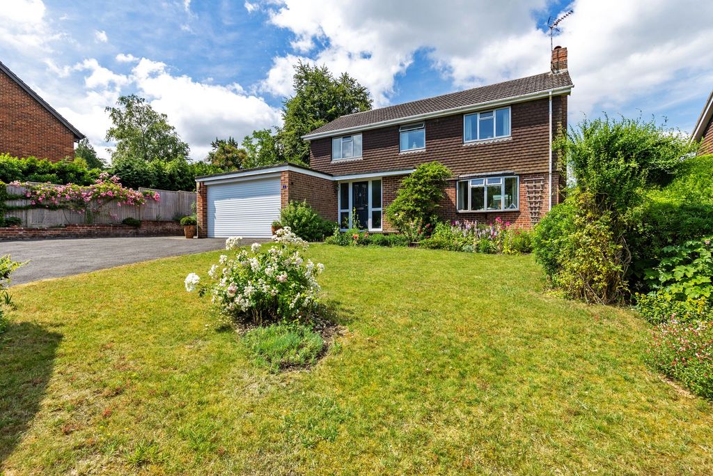 Property photo 1 of 11