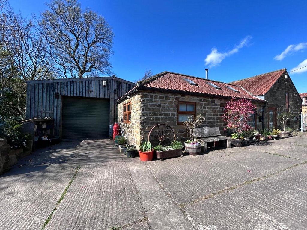 Property photo 2 of 24 Picture No. 47