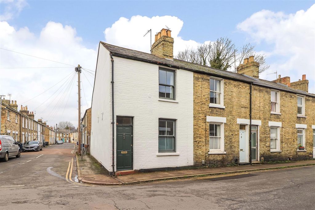 Property photo 1 of 14 Front.Jpg