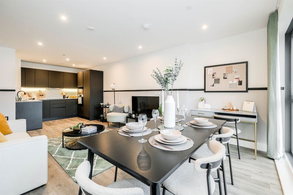 Property photo 3 of 15