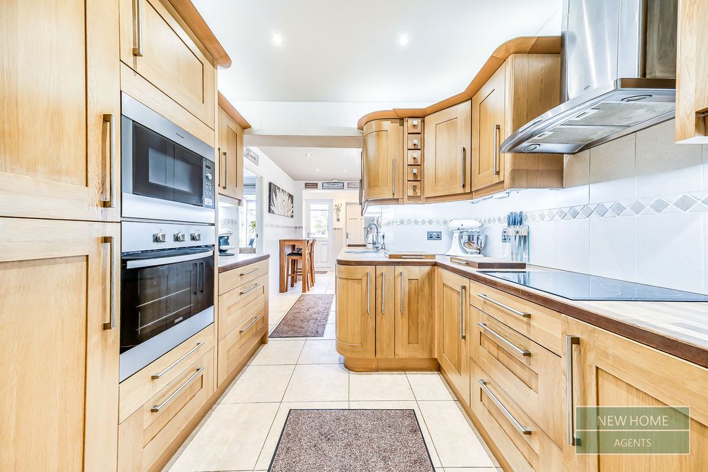 Property photo 2 of 23 Photo 9