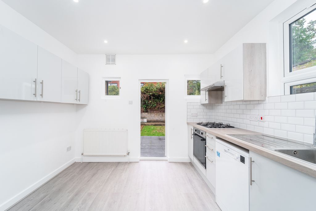 Property photo 2 of 9 Mba01178-Edit