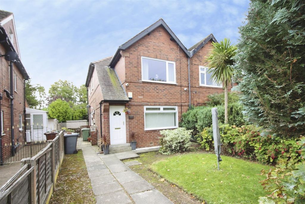 Property photo 1 of 9