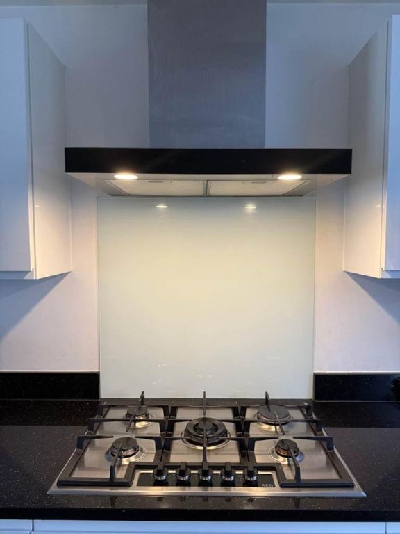 Property photo 3 of 8 Photo 3