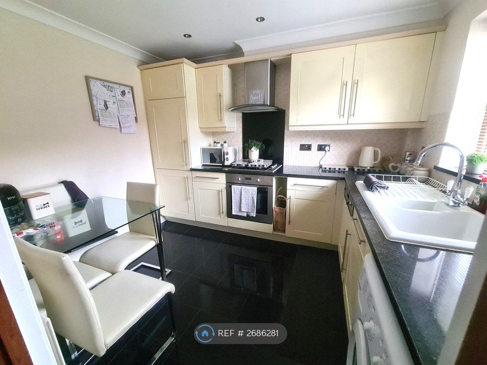 Property photo 3 of 16