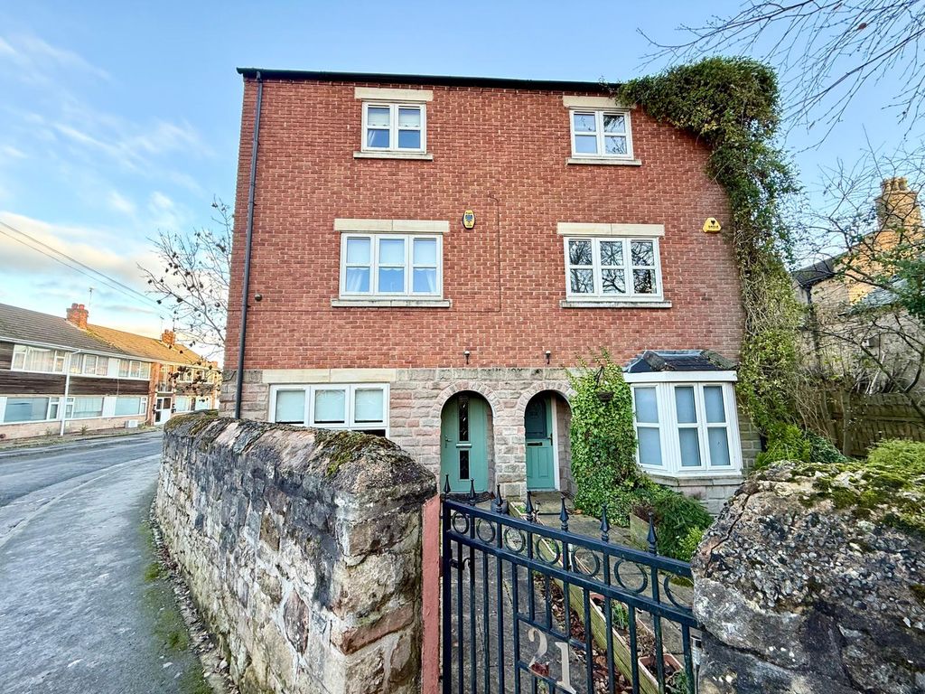 Property photo 1 of 24