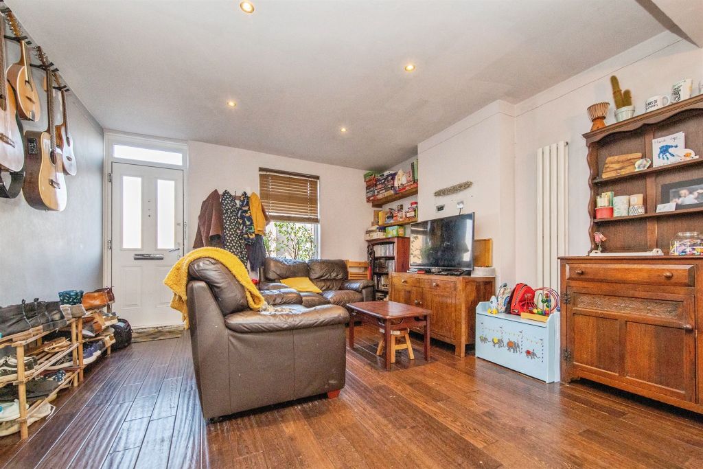 Property photo 2 of 19