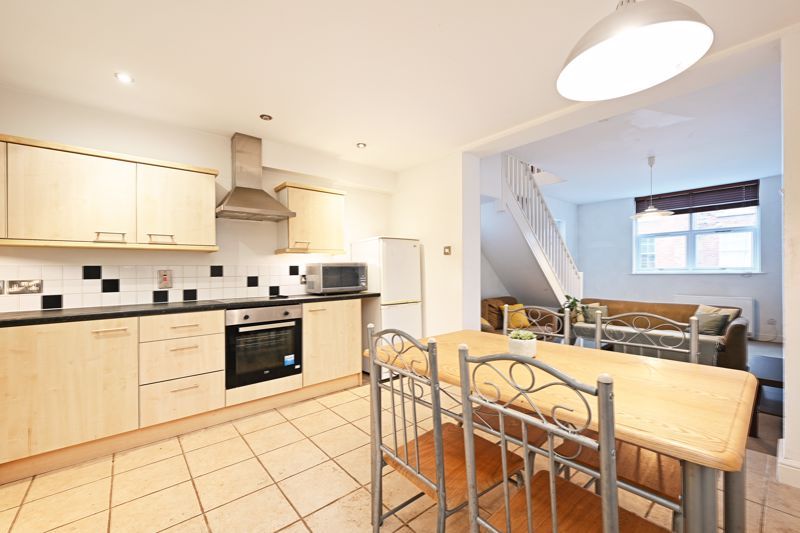 Property photo 3 of 15 Kitchen Diner