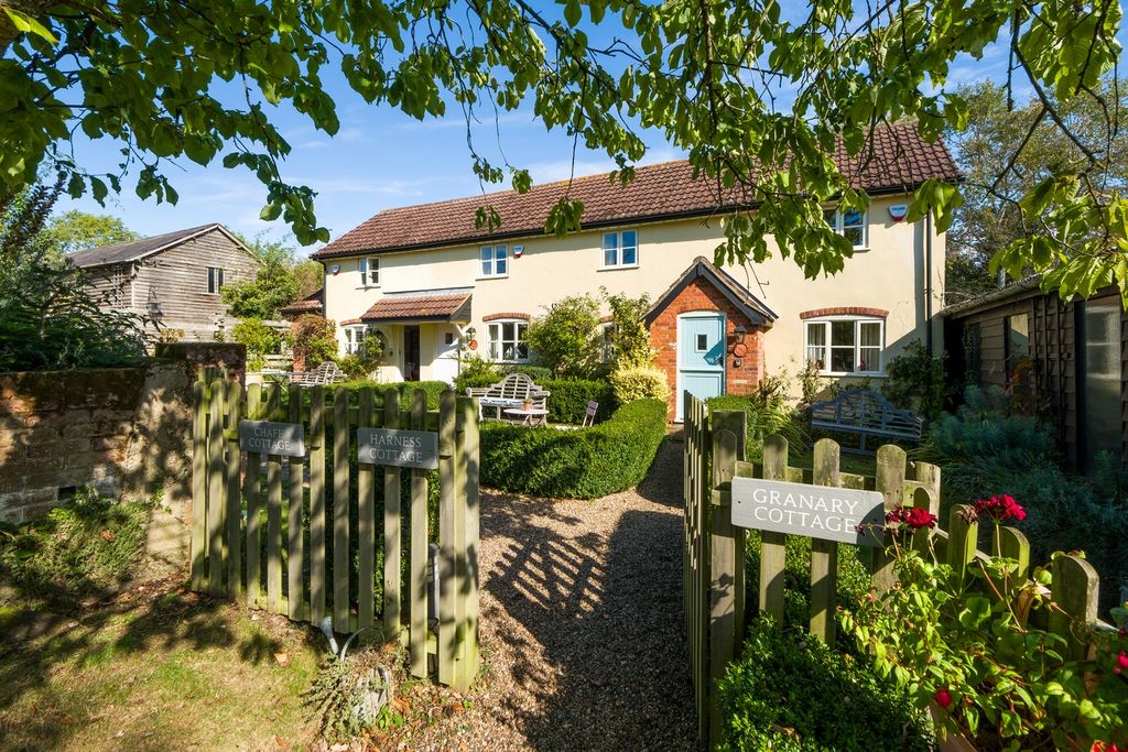 Property photo 1 of 49 1440Px-Grannery-5