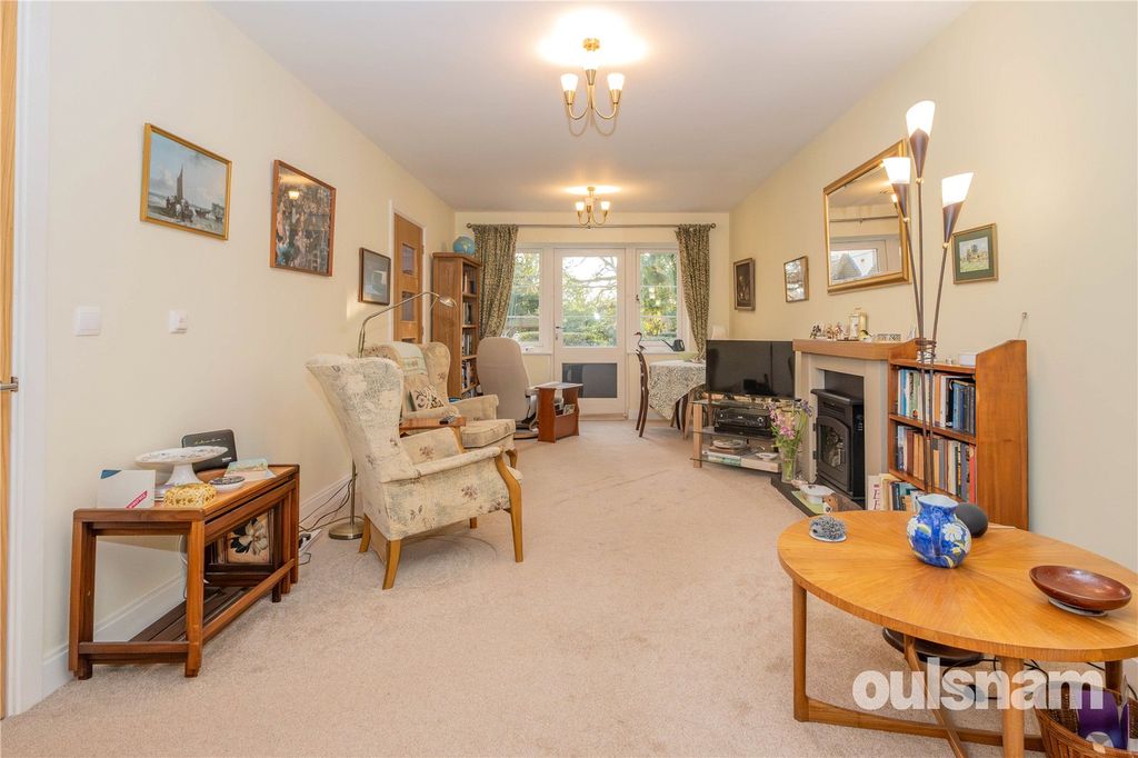 Property photo 2 of 18 Picture No. 13