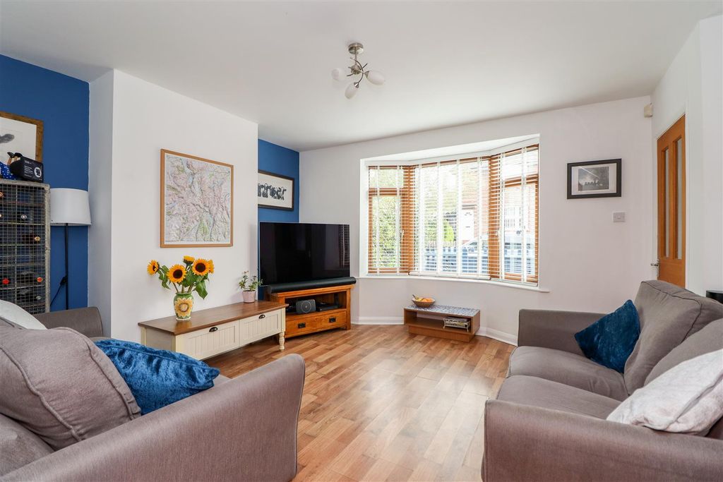 Property photo 2 of 23