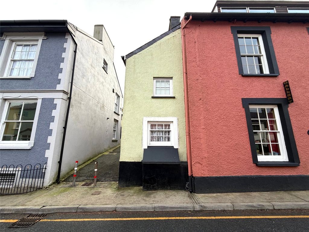 Property photo 2 of 19 Picture No. 18