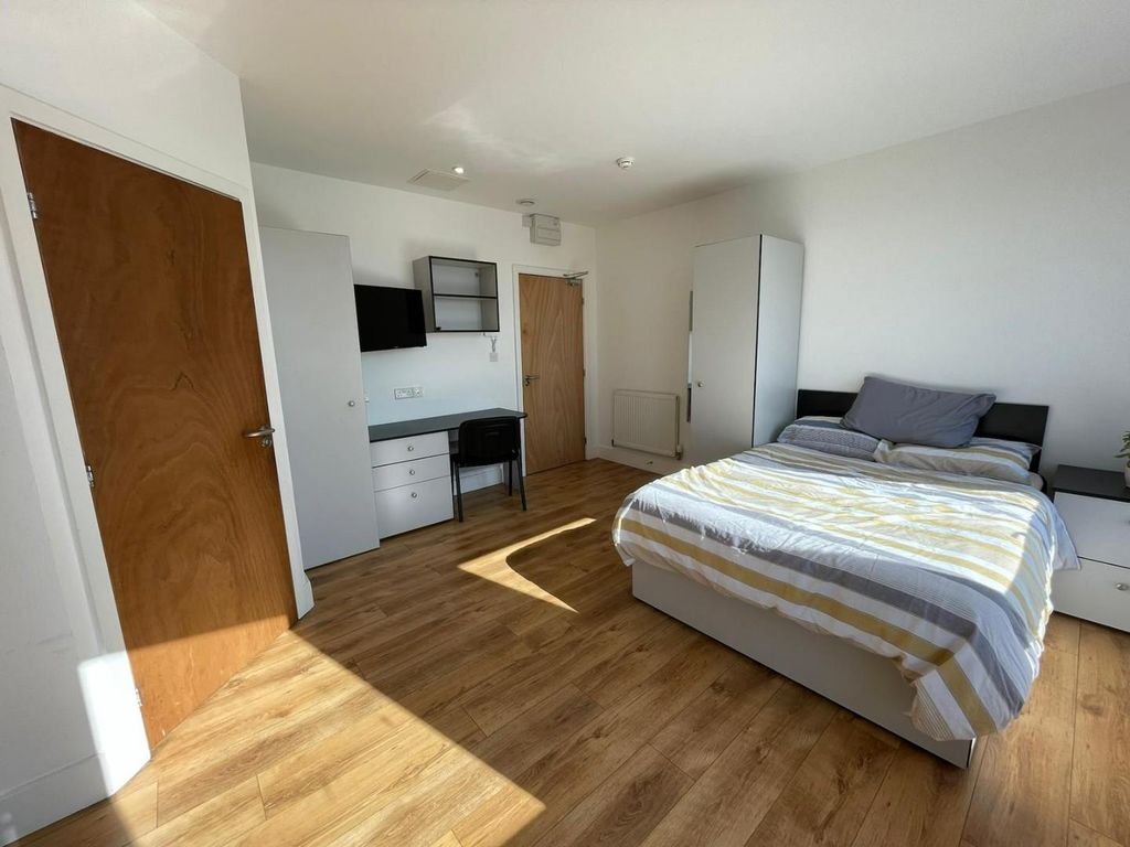 Property photo 1 of 6 B7A02d4E-3d30-43c4-A773-00Ae14B4A8F8.Jpg